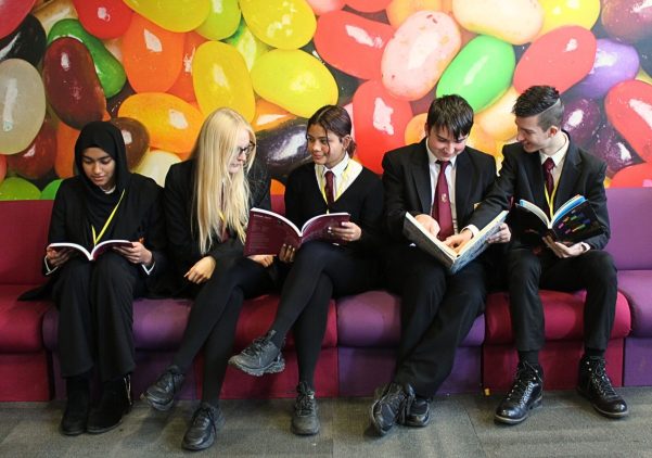 xr:d:DAF_TO9CZ9I:2,j:1911073582256464129,t:24031212